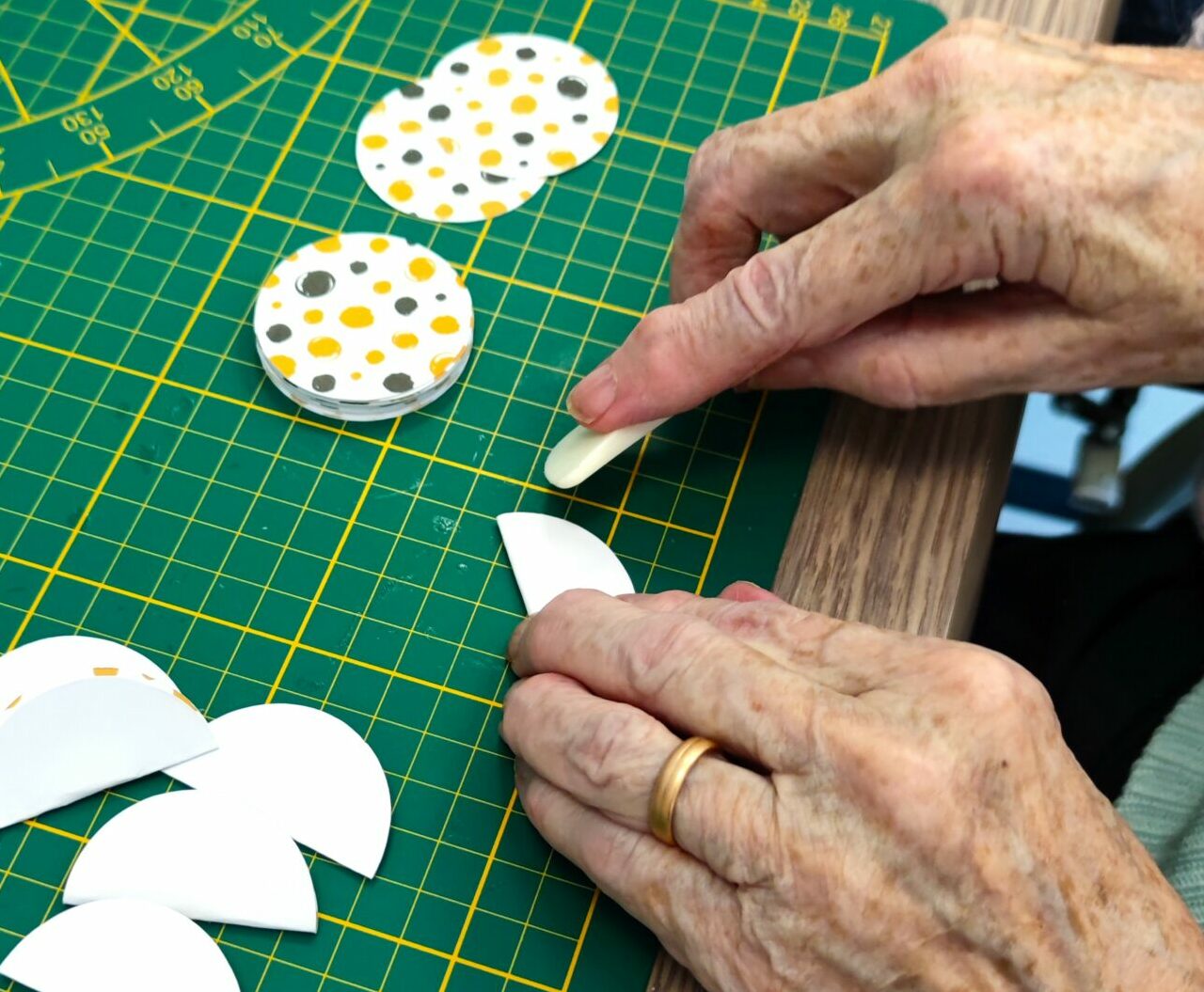 Atelier créatif en structure séniors